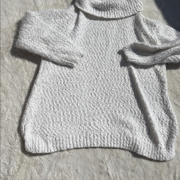 Reaction Kenneth Cole Textured Knit Top Size XL | Cozy Layers | Minimalist Chic - Picture 3 of 7